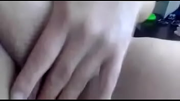 Caliente se toca sola