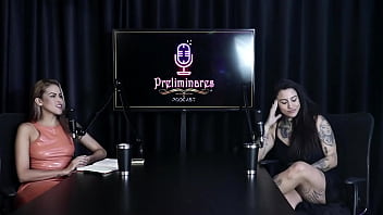 Gostosa demonstra seu gemido depois de dizer que se não souber usar o pau que saiba usar a língua e os dedos e quando foi pra londres - lexi mallet sheer red