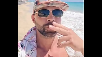 Last stroll on the beach and now time to go home i'm looking to get some colabs booked in over the strai