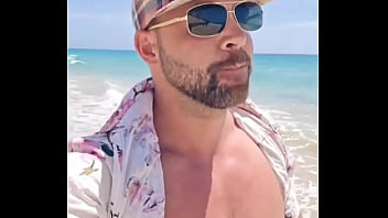 Last stroll on the beach and now time to go home i'm looking to get some colabs booked in over the strai