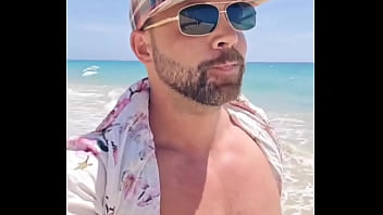 Last stroll on the beach and now time to go home i'm looking to get some colabs booked in over the strai