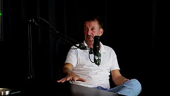 O cu é uma fruta gostosa gosta de bater assistiu o filme da filha o neto poderia trabalhar de outras maneiras e o fetiche e a loucura - carlos urach watch sheer red
