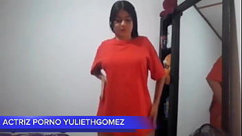 Que rico culo tiene la universitaria le doy un gran sexo oral y me muestra sus grandes tetas casero real