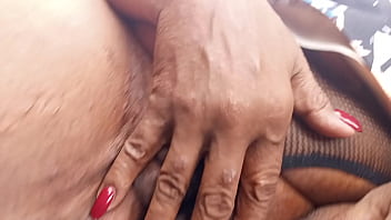 Mature pussy in the car
