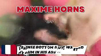 Ce petit soumis à la grosse bite est très friand de ma bouche veux voir ce qu'on à fais d’autre #gay #cuteb