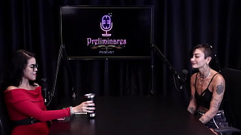 Tirou a roupa após a convidada falar que faz conteúdo de rotina nas redes sociais tem muito fã na cidade e não deixa as coisas te afetar - caroleta roots watch sheer red