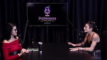 Tirou a roupa após a convidada falar que faz conteúdo de rotina nas redes sociais tem muito fã na cidade e não deixa as coisas te afetar - caroleta roots watch sheer red