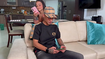 Stepbro danyelmast takes lorenadoll’s phone and gets sloppy head mutual touch and wild sex in return