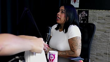 Explicou a diferença entre garota de programa e criadora de conteúdo foi compliado se expor na internet enganou o ex e o fetiche - marcelly mello sheer red