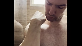 I trim my sweaty hairy armpits chest and arms after the gym to prepare for a photoshoot next week behind the scenes
