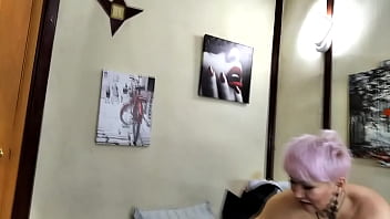 Hot performance of a russian mature bitch with big dildos in her ass in her pussy with a dick in her mouth