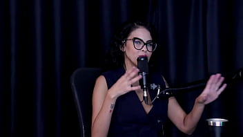 é dominatrix começou por gostar de hentai teve que colocar wasabi na buceta e muitas dominadoras já foram submissas - kali kalifa dominatrix watch sheer red