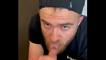 I love feeling a guys dick get harder and harder until they literally can’t take it anymore you can tell this guy was s