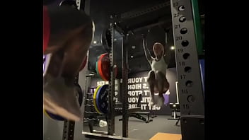️️ do you like to go to the gym let me know your favorite workout routines or what motivates you to h