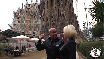 Sofia prada follada de turismo en barcelona