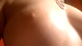 Sexy titty shakin