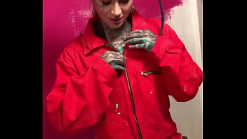 How do you like me in this sexy red construction onesie who’s ready to build something #constructionvibes #re