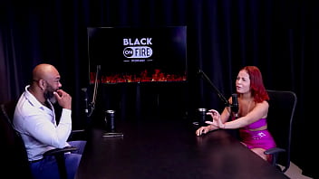 A mãe e pai a apoia transou com três respondeu as perguntas do "eu nunca" e mama senta ou passa - bruna ferrari watch sheer red