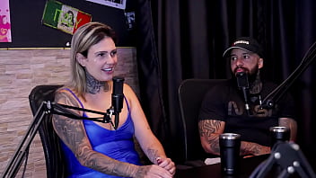 Fez um vídeo mijando de mãos dadas não solta squirting entraram no pornô por gostar de sexo e o ciúmes e receio de gravar - casal dna watch sheer red