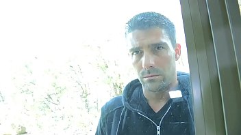Lou la mogliettina arrabbiata si fa fottere dall amante