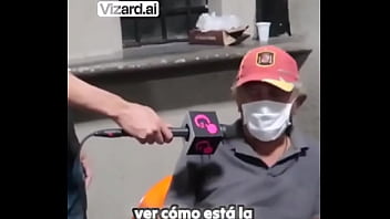 La dura realidad de un vendedor de periódicos #esfuerzo #chiclenoticias #historia #elchicletv #trabajo #sacrificio #atre
