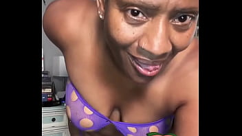 You need some twerking in your life on x twitter ltgmonniluv capscuming #ltgmonniluv #capscuming #over40club #over50clu