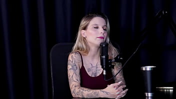 Começou como modelo depois de se fazer ser demitida fez vídeos de sexo hot a família aceita bem e quando gravou com mulheres - naty varga sheer red