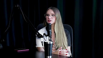 Começou como modelo depois de se fazer ser demitida fez vídeos de sexo hot a família aceita bem e quando gravou com mulheres - naty varga sheer red