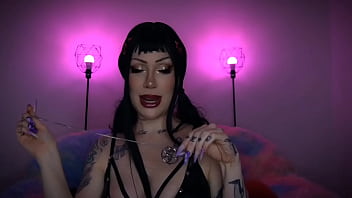 Peccatore di satana ita - religioso - satanica - egirl - goth girl - joi - italiana - femdom - padrona - mistress - culo grosso - calze a rete