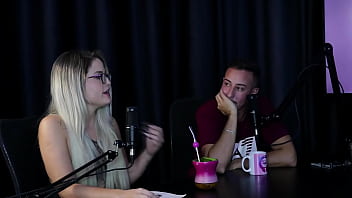 Teve experiência ruim na boate que o fábio porchat frequentava o miss bumbum a ajudou a ter mais credibilidade e venceu o miss simpatia - casal kaliente sheer red