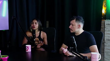 Teve experiência ruim na boate que o fábio porchat frequentava o miss bumbum a ajudou a ter mais credibilidade e venceu o miss simpatia - casal kaliente sheer red