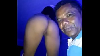 Stripper feito no bar da tigresa com dança funk e internacional