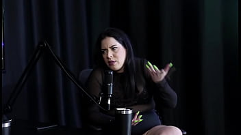 Tinha um relacionamento esquisito e uma humilhação e teve problema com criador que desmarcou por ela ser gordinha uma bbw e seus fetiches - pri melancia sheer red