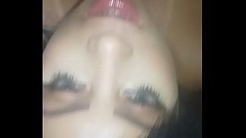 Rainha da garganta profunda