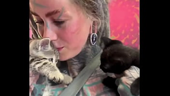 Sweet little kittens on my arm what’s your favorite way to bond with youts #kittencuddles #felinefriends #