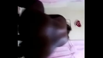 Jamica gal a whine off buddy