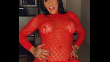 Esquentando para a putaria que vai rolar agora será que a produção ficou boa #trans #translovers #tlovers #apaixo