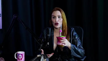 Loira gostosa pelada leva chicotada na bunda depois da convidada falar dos aprendizados das sessões e o dia que o cliente defecou por não saber fazer uma chuca - maisa pravo domme sheer red