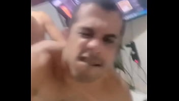 I’m back com essa foda gostosa com meu novo parceiro de vídeos vem muito mais aí dois pauzudos versáteis fudendo
