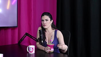 Ela começou como acompanhante em um momento de dificuldade e não se sentia digna em ter um relacionamento - amanda smell sheer red