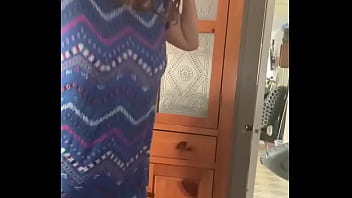 Mom loves showing her nice tits