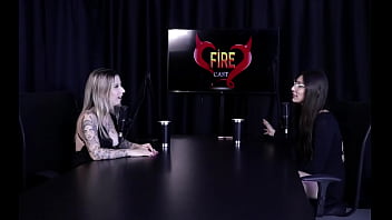 Ama a profissão de atendente tinha contas secretas na pandemia tem hábito de bater siririca antes de dormir e nunca teve problema com os clientes - melina khalifa watch sheer red