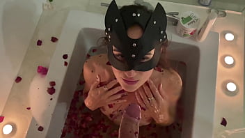 Teen girl let neighbor pee on her in bath sucked his dick let him cum on face blowjob pov fetish