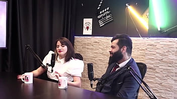 Colocou o braço na buceta safadeza da lady snow e lord kenobi no swing cast com tifany rocha - watch sheer red