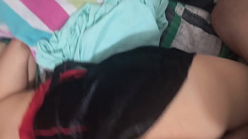 Me novio me coge vestida de pirata en faldita y por atrás le doy una buena chupada con garganta profunda la sentí hasta la garganta