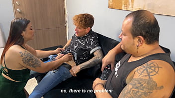 ``4k`` ayudo a lindaclauss a enseñarle a su marido cómo comer su coño y quedar satisfecho ``4k``