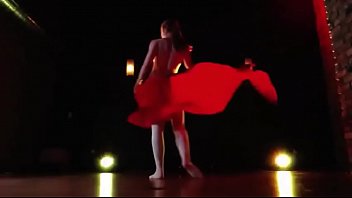 Live nude cam of sexy girl dancing