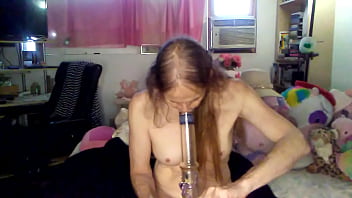 Starts with hits in the nude and loves foot