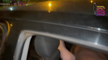 Eu bato punheta só de imaginar minha esposa safada querendo me fazer de corno com caras da rola gigante