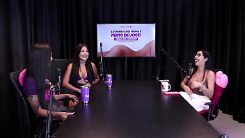 Fica no controle quando não grava com atores todo mês tinha uma safadeza com o gringo e ia sozinha na casa de swing - renatinha melo watch sheer red